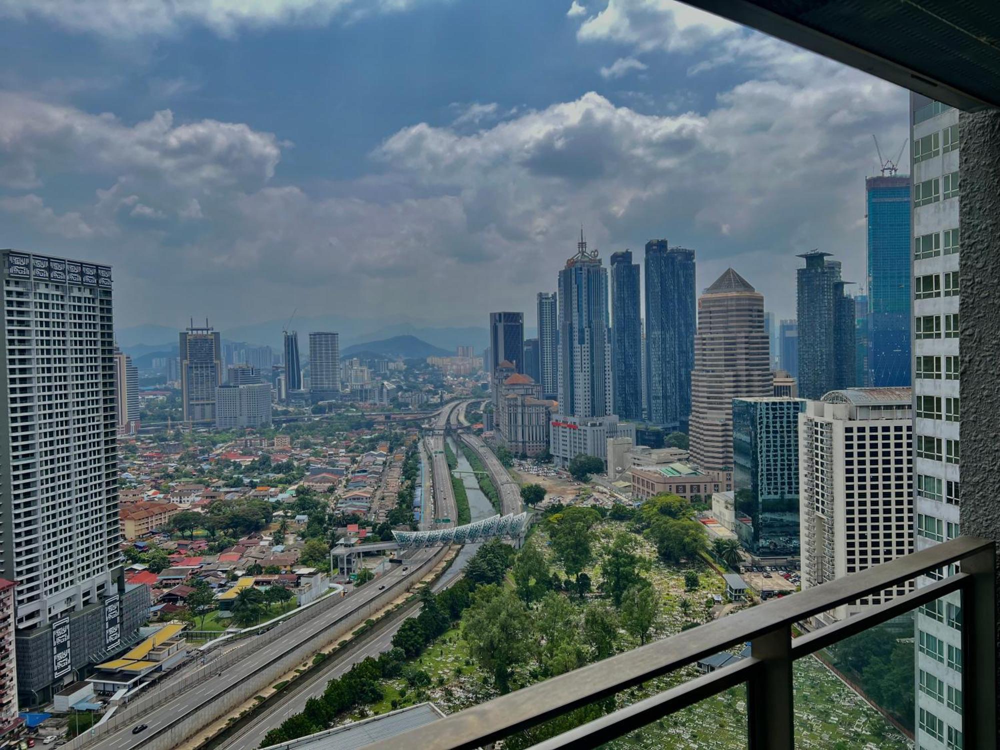 Summer Suites Klcc By Victorians Kuala Lumpur Luaran gambar