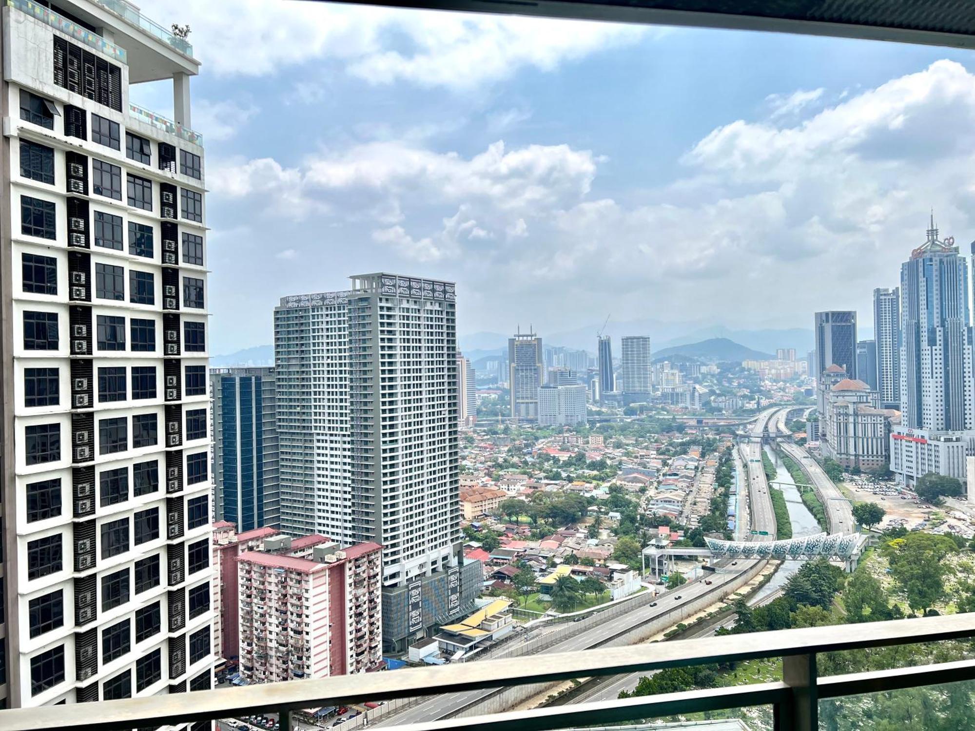 Summer Suites Klcc By Victorians Kuala Lumpur Luaran gambar